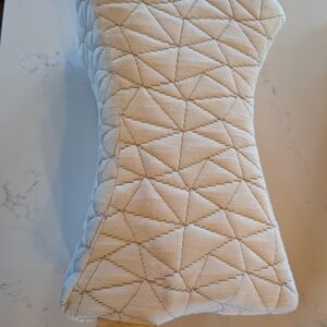 Geometric Cream Pillow Side Sleeper